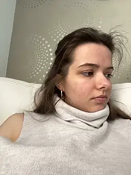 TheGirlWhoCriedDuck online show from 05/04/26, 07:55