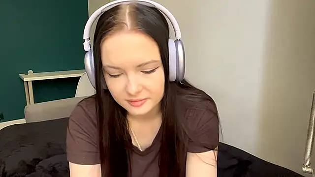 AmbientInvalid online show from 05/12/26, 10:10