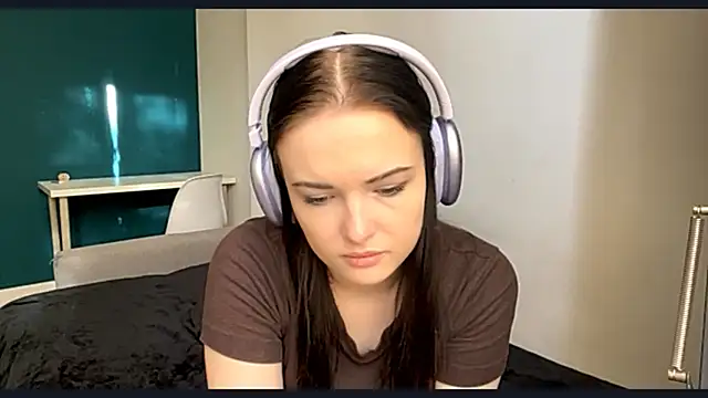 AmbientInvalid online show from 05/11/26, 04:15