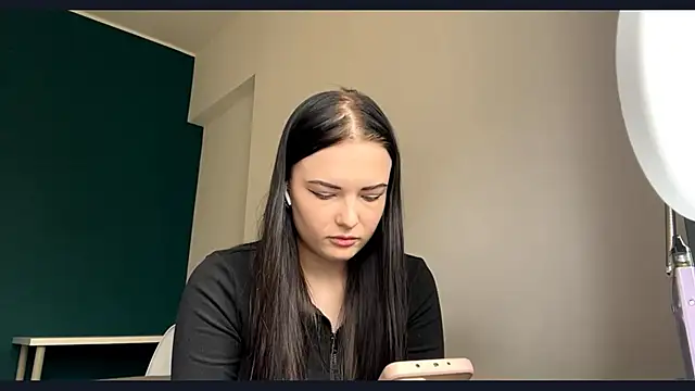 AmbientInvalid online show from 04/28/26, 01:04