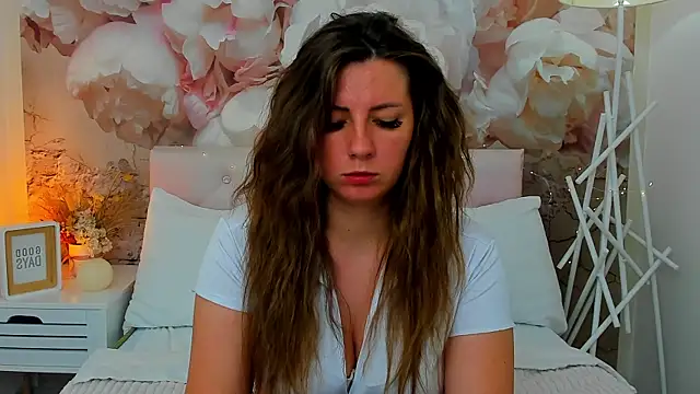 MiraSwee online show from 05/29/26, 05:13