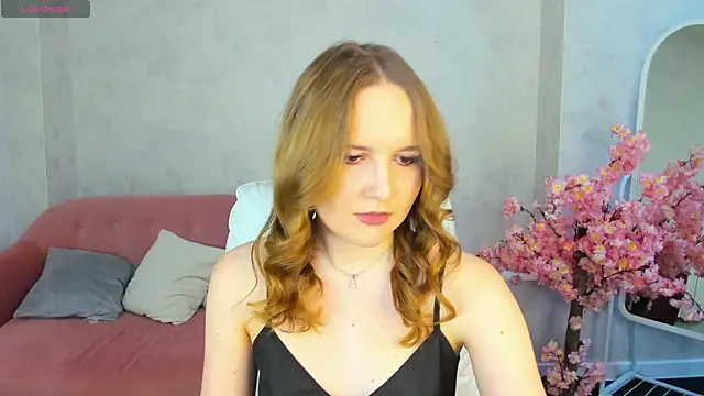 Snapshot of Emmaa_Kimm chatting on 06/02/26, 01:05 Emmaa Kimm online show from 06/02/26, 01:05
