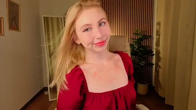 MilkChoc0late online show from 08/03/26, 02:19