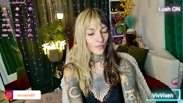 VivVixen online show from 06/22/26, 04:59