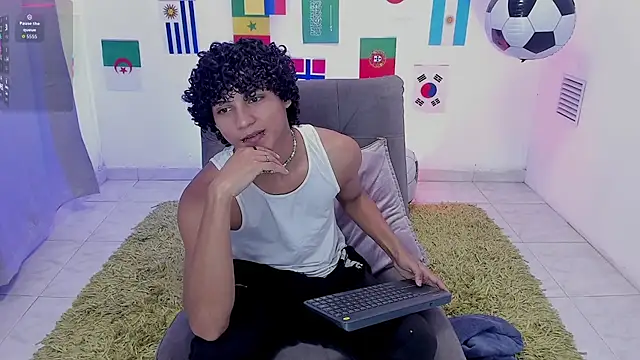hades derox  online show from 07/03/26, 12:50