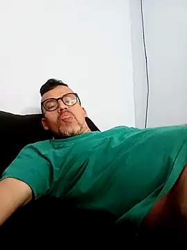 jairo43 online show from 05/13/26, 02:24