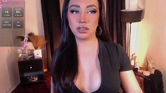 Snapshot of LoveMarie69xoxo chatting on 06/13/26, 02:59 LoveMarie69xoxo online show from 06/13/26, 02:59