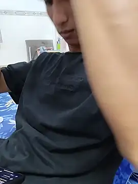 Snapshot of Kiet_Mot_Minh_O_Nha chatting on 08/01/26, 03:54 Kiet Mot Minh O Nha online show from 08/01/26, 03:54