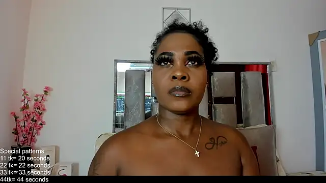 Snapshot of EmilyRooa1 chatting on 07/09/26, 07:46 EmilyRooa1 online show from 07/09/26, 07:46