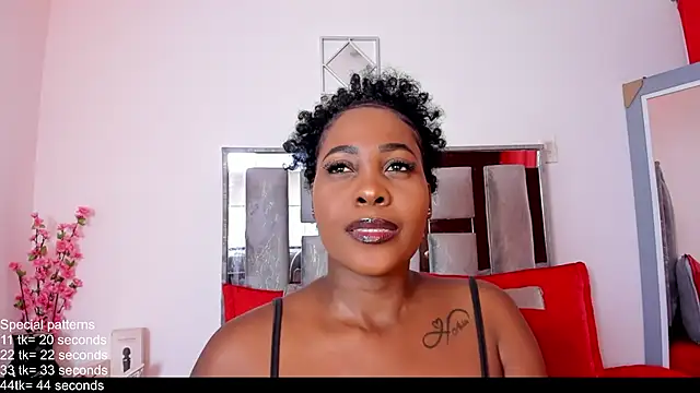 EmilyRooa1 online show from 06/01/26, 06:07