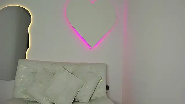 LiaCampbell  online show from 06/13/26, 07:45