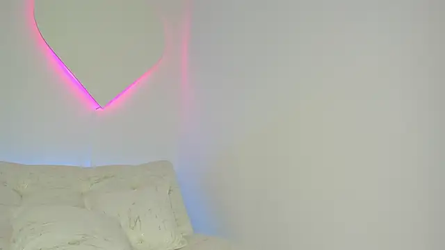 LiaCampbell  online show from 05/08/26, 10:35