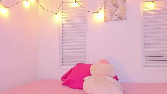 VictoriaaLopez online show from 07/16/26, 07:00
