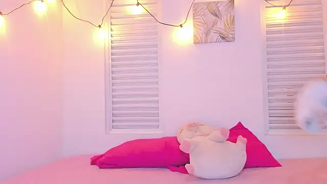 VictoriaaLopez online show from 07/11/26, 02:17