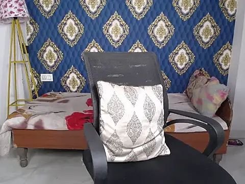 Queenof night online show from 04/28/26, 03:49