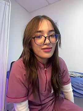 Snapshot of Sweet_Milaa1 chatting on 04/30/26, 05:53 Sweet Milaa1 online show from 04/30/26, 05:53