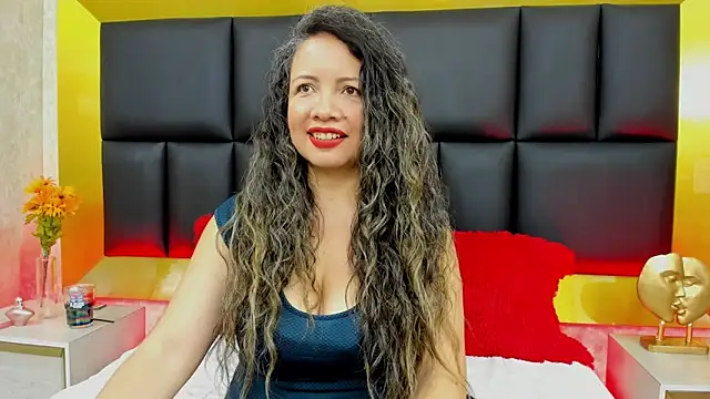 Charlotte monnroe online show from 06/02/26, 03:01