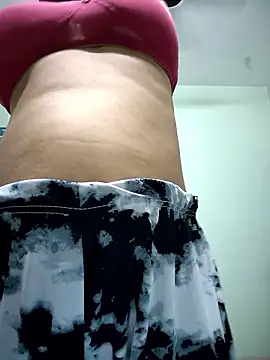 LovelyNidhi online show from 05/18/26, 05:07
