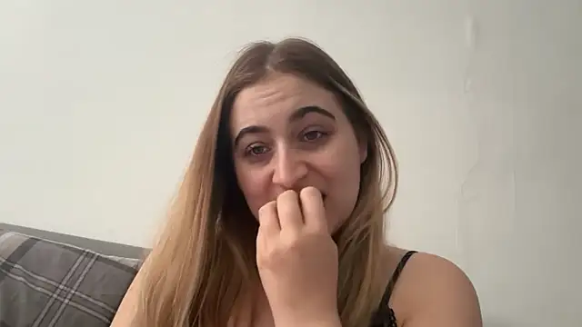 Taylormillie471 online show from 06/04/26, 01:49