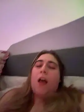 Taylormillie471 online show from 04/28/26, 08:46