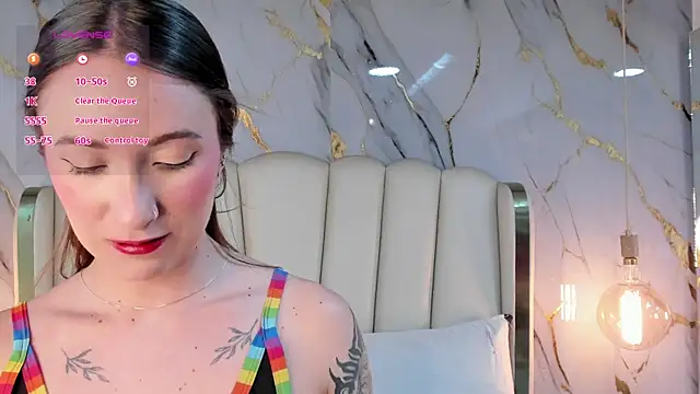 Hannah Lane online show from 05/08/26, 12:09