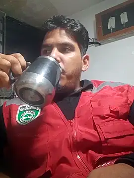cuquero32 online show from 05/02/26, 09:25