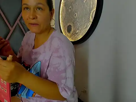 DeborayDark online show from 05/06/26, 07:40