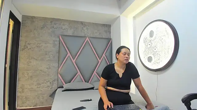 DeborayDark online show from 05/08/26, 07:39