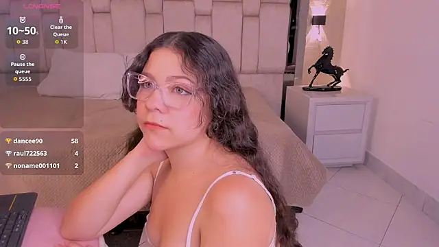 LilithBloom7 online show from 07/08/26, 03:51