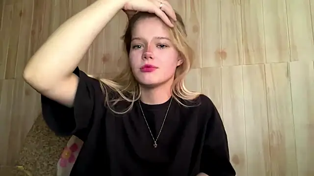 Malinwitch online show from 05/25/26, 03:55