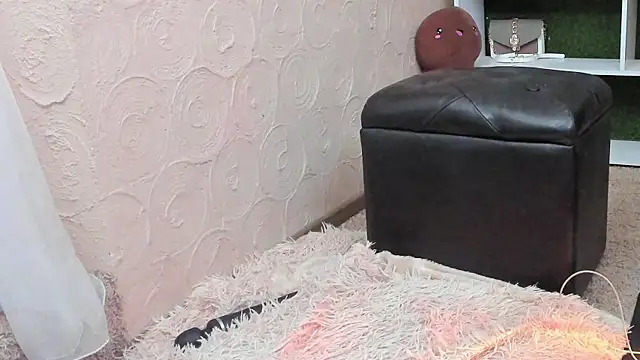 lililiana online show from 07/11/26, 08:25