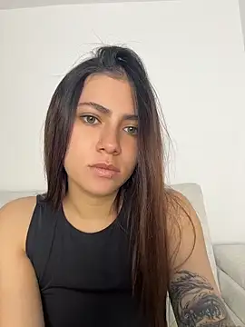 Snapshot of EmilyCxx chatting on 05/28/26, 12:07 EmilyCxx online show from 05/28/26, 12:07