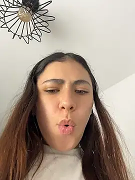 EmilyCxx online show from 07/08/26, 12:03