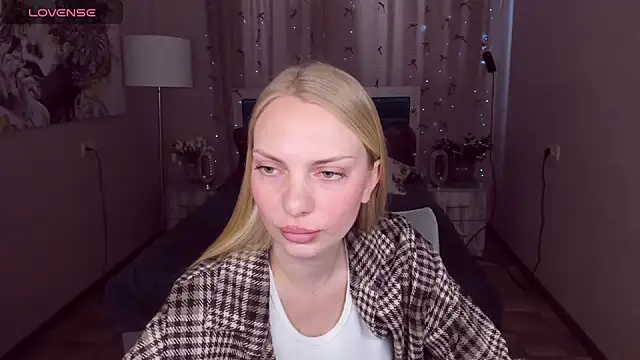 NancyGlamour online show from 05/16/26, 09:52