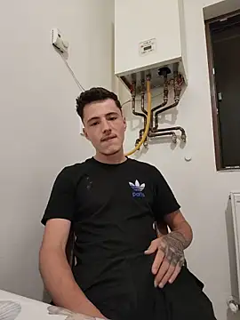 denysio89 online show from 06/12/26, 07:33