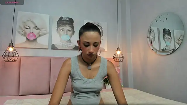 Miabloom19  online show from 05/09/26, 03:10