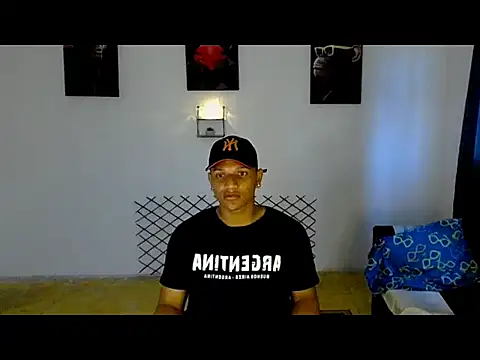 Snapshot of Ian_Arcia chatting on 05/17/26, 10:32 Ian Arcia online show from 05/17/26, 10:32