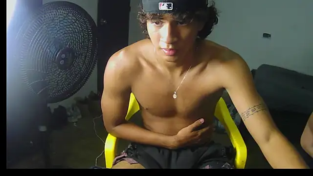 Snapshot of Hansel_take chatting on 05/22/26, 10:41 Hansel take online show from 05/22/26, 10:41