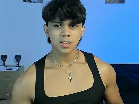 noahprada online show from 06/10/26, 04:35