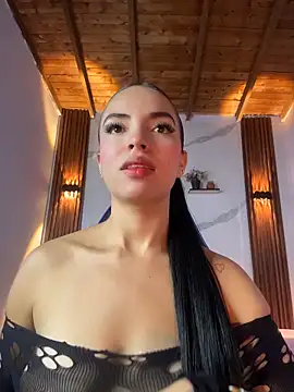 Snapshot of catalina_lafer chatting on 06/18/26, 01:49 catalina lafer online show from 06/18/26, 01:49
