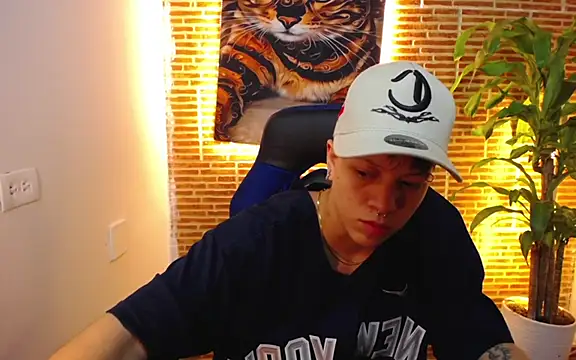 Asher addamss  online show from 05/09/26, 02:37
