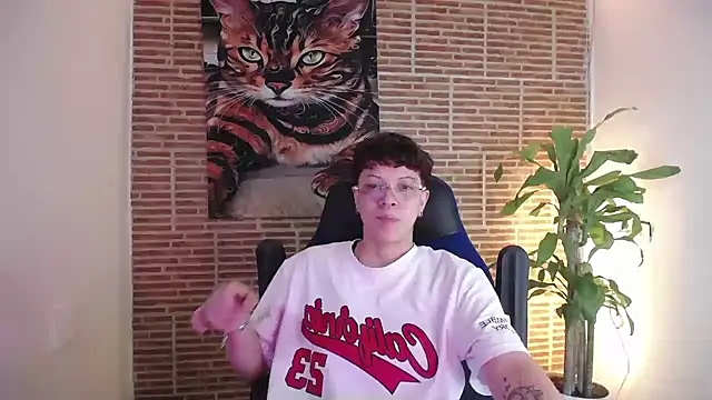 Asher addamss  online show from 07/15/26, 04:08