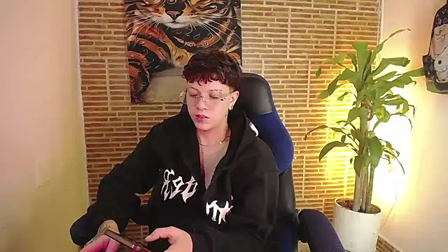 Asher addamss  online show from 07/17/26, 06:10
