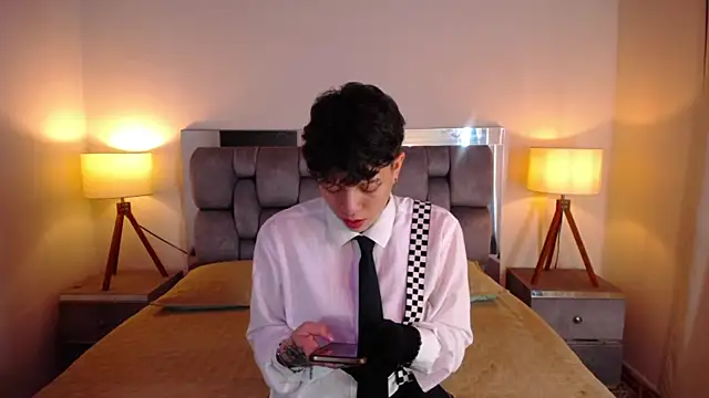Asher addamss  online show from 06/16/26, 02:22