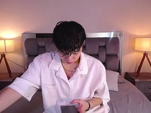 Asher addamss  online show from 06/28/26, 05:58