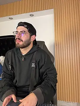 DomBoy  online show from 07/11/26, 07:58