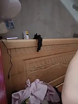 Hazel Nova online show from 05/13/26, 03:57
