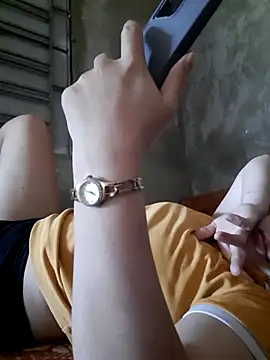 linhkun1 online show from 05/27/26, 05:37