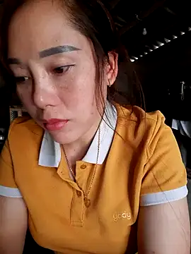linhkun1 online show from 05/05/26, 07:22