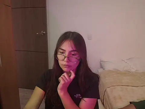 Snapshot of abbyyandmaxx chatting on 05/10/26, 05:37 abbyyandmaxx online show from 05/10/26, 05:37